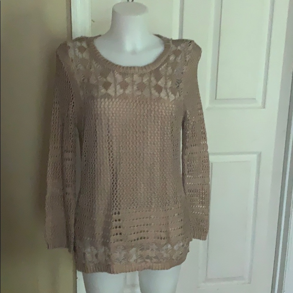 Women’s S gold sweater